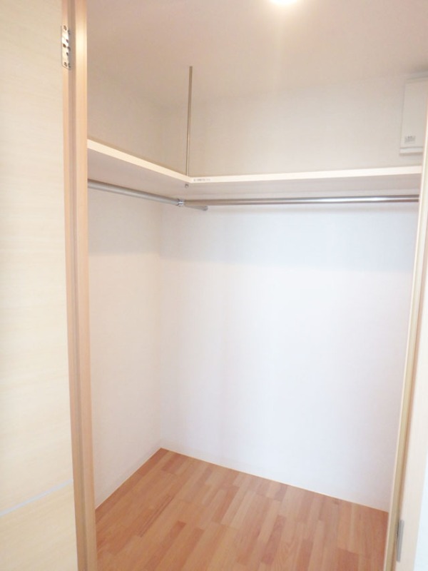 収納　ウォークインクローゼット付きで収納力抜群☆（イメージ）