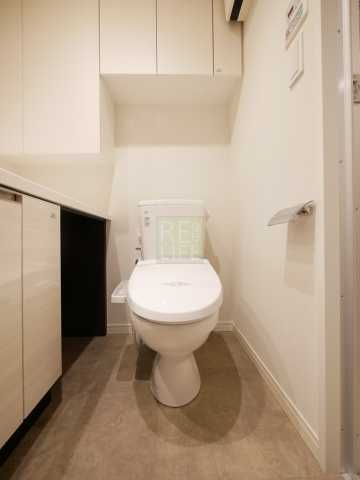 トイレ　クレヴィアリグゼ小石川