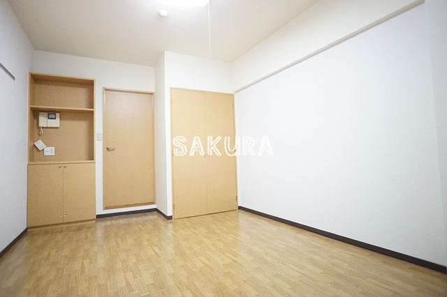 セキュリティ　女性の方でも安心のモニター付きインターフォン♪