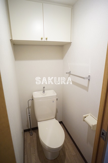 トイレ　清潔感のある水回り♪