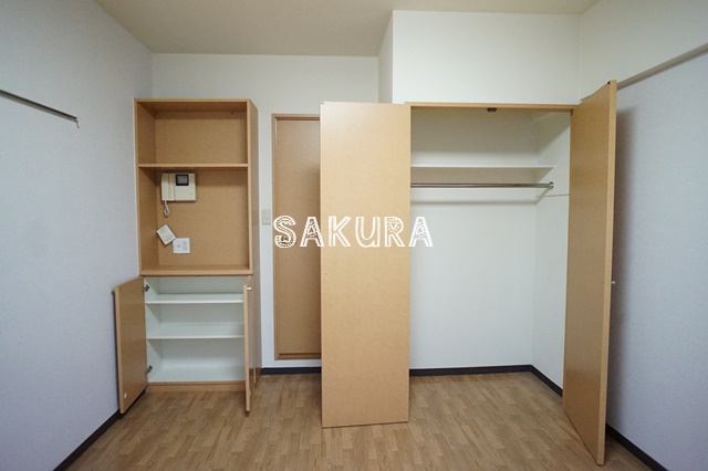 収納　お荷物の多い方でも安心のクローゼット付き♪