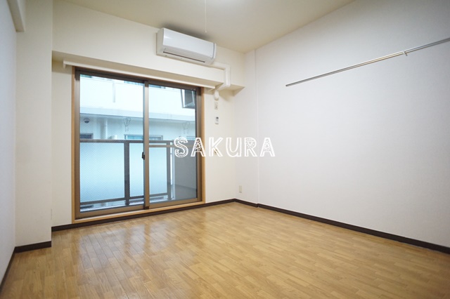 その他設備　室内エアコン付き♪