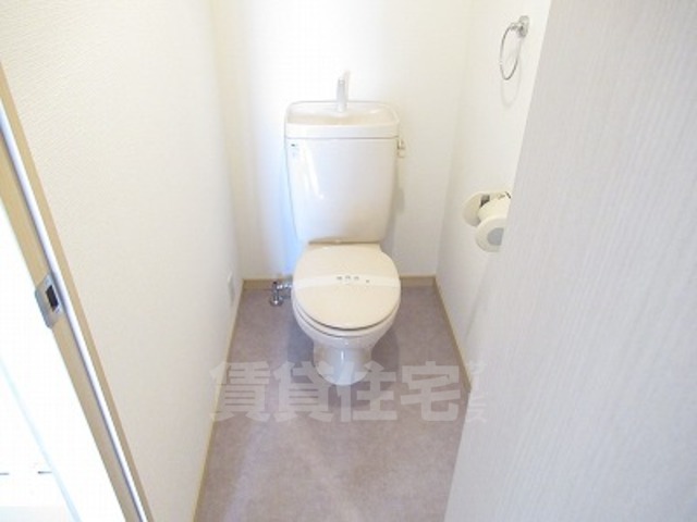 トイレ　同物件別部屋