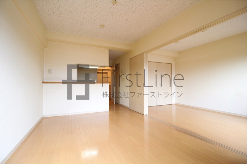 居室・リビング　別号室の写真です