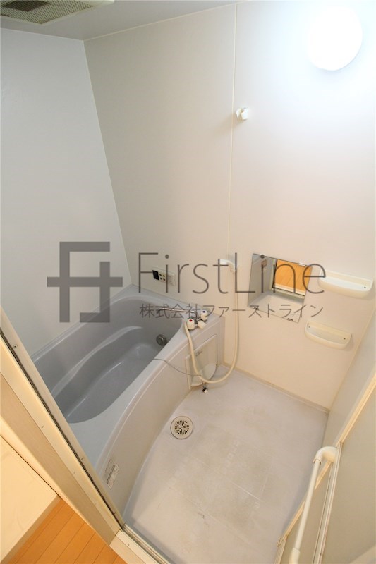 バス・シャワールーム　別号室の写真です