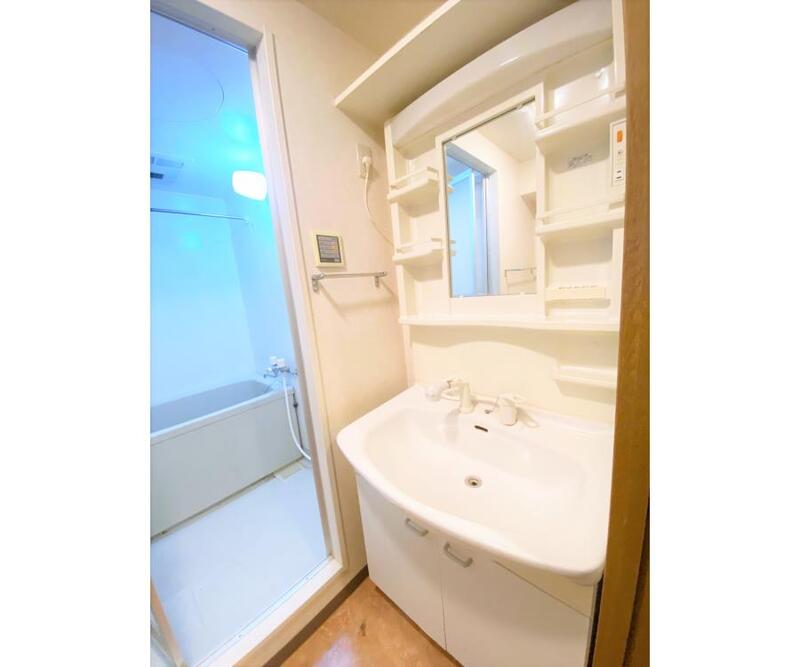 洗面設備　リヴェール楠根