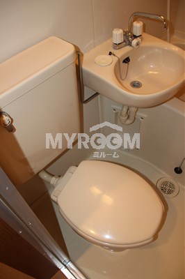 トイレ　トイレ（同一仕様写真）