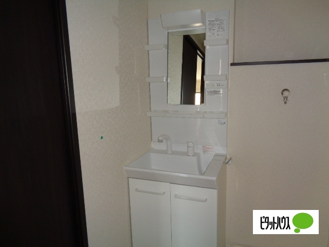 洗面設備　同タイプ