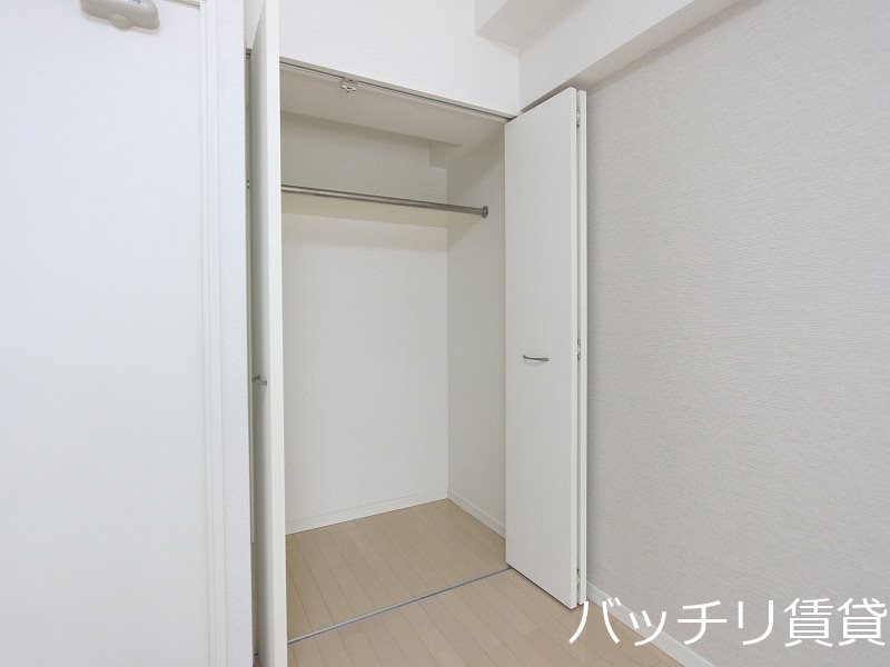 収納　別号室タイプの為、現状を優先致します。