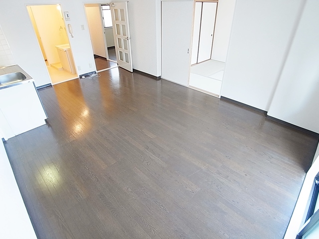 居室・リビング　リビングはとってもキレイで広いです