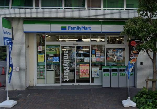 コンビニ　ファミリーマート 新町店（コンビニ）まで191m