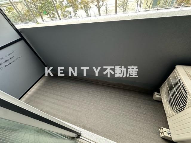 バルコニー　落ち着いた時間を過ごせるバルコニーです
