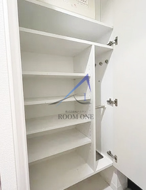 収納　シューズボックスです。
