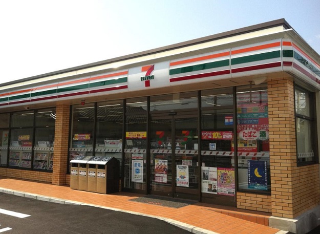 コンビニ　セブンイレブン 名古屋三吉町４丁目店（コンビニ）まで222m