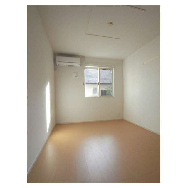 その他部屋・スペース　洋室６．０帖　エアコン付き