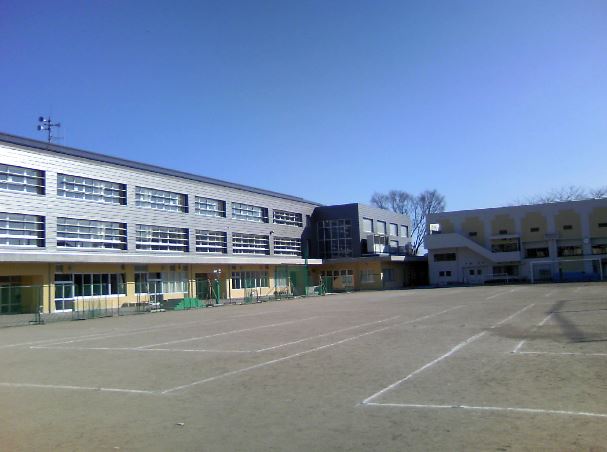 中学校　目黒中央中学校（中学校）まで1448m