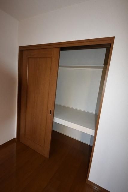 その他設備　新婚さんオススメ賃貸住宅　買物便利な立地　南向き