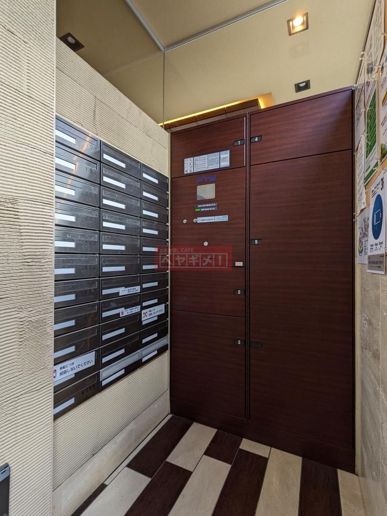 エントランス　エントランス