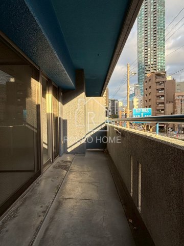 バルコニー　同マンション別部屋：参考写真