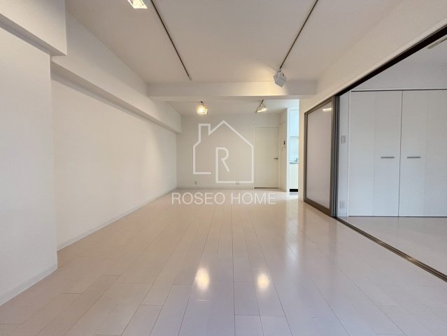 居室・リビング　同マンション別部屋：参考写真