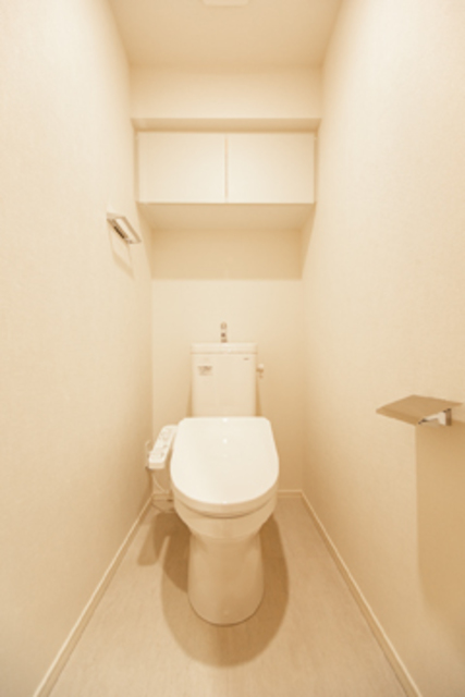 トイレ　※写真は同タイプ住戸です。