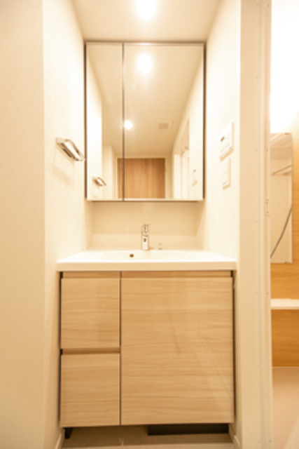 洗面設備　※写真は同タイプ住戸です。