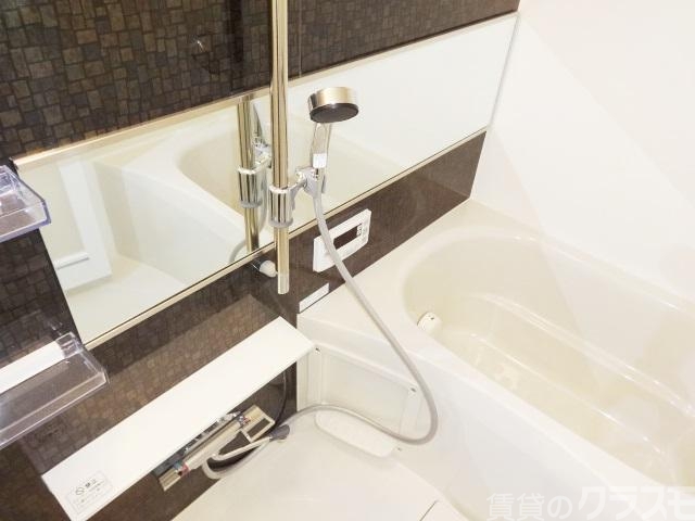 バス・シャワールーム　お風呂とトイレは別です！！