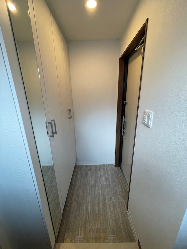 玄関　※他のお部屋です、ご参考までに