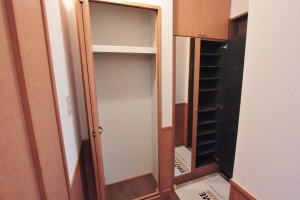 収納　シューズボックス、玄関収納