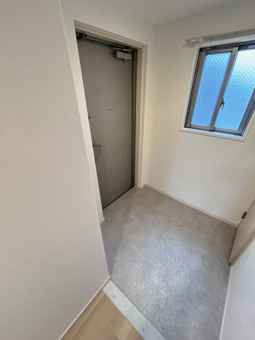 玄関　落ち着いた玄関です