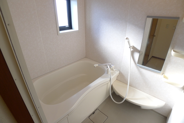 バス・シャワールーム　写真は同物件別部屋の写真です