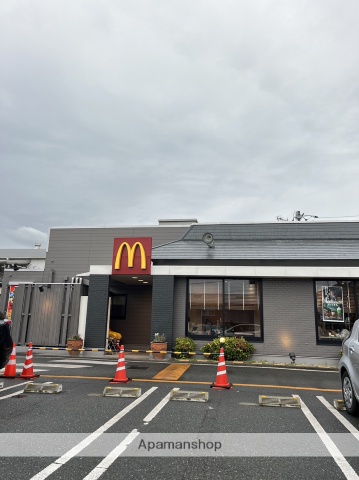飲食店　マクドナルド３号線御笠川店（飲食店）まで538m