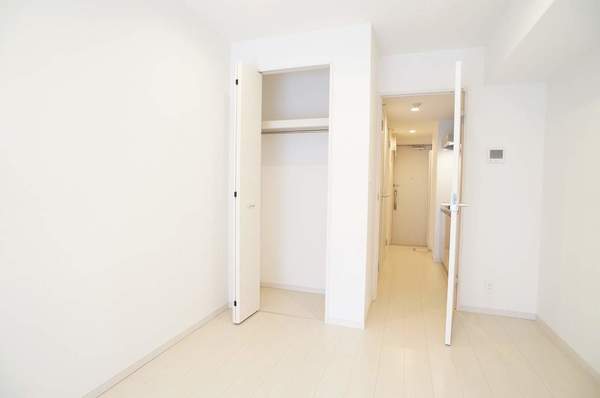 その他部屋・スペース　清潔感のあるフローリングのお部屋です