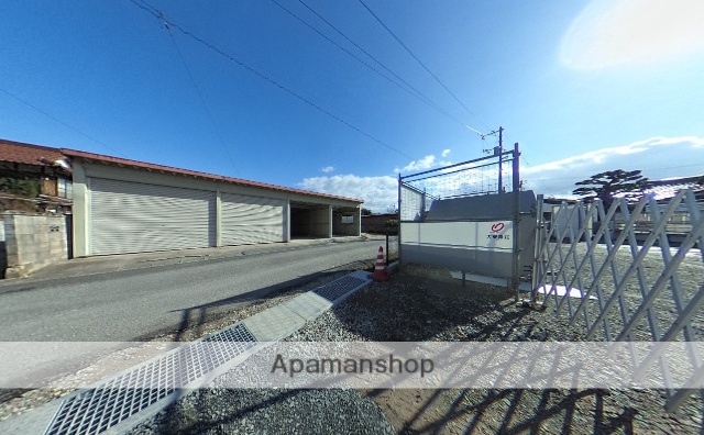 その他　前面道路（その他）まで0m