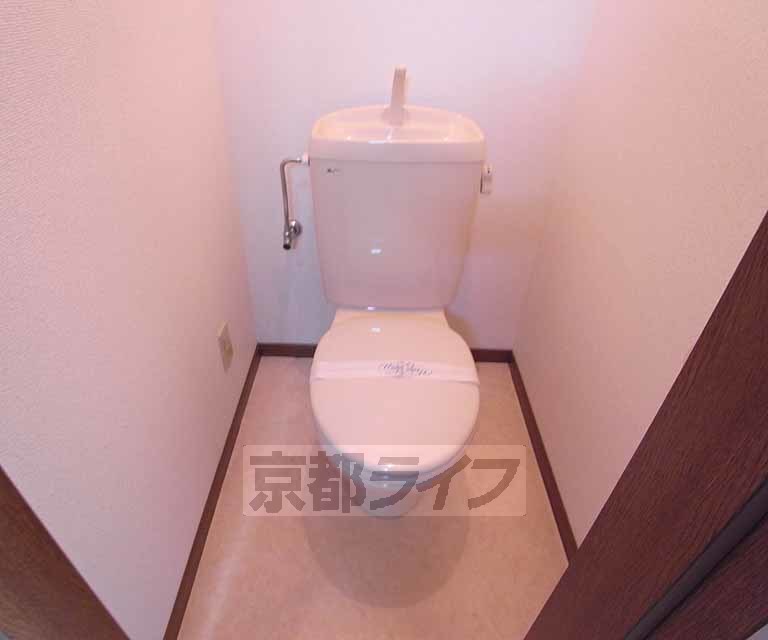 トイレ　落ち着く感じのトイレですね