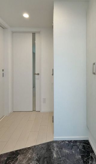 玄関　明るい玄関です