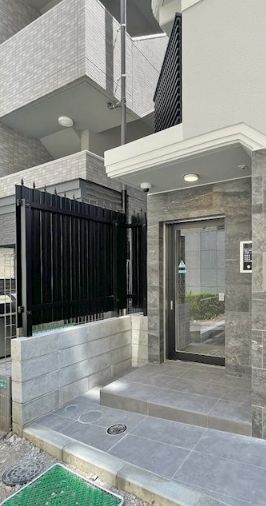 エントランス　ゆとりのあるエントランスです