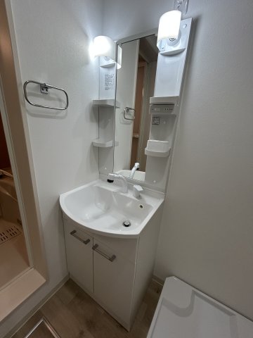 洗面設備　使いやすい洗面所です