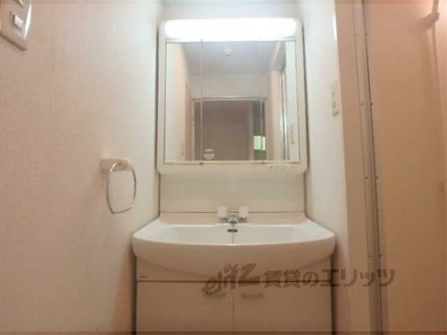 洗面設備　独立洗面台