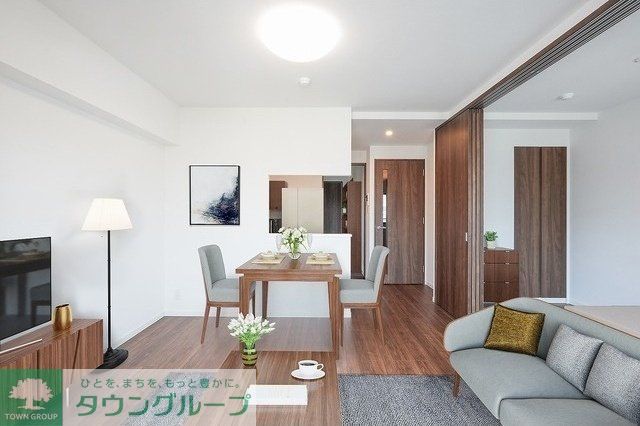 居室・リビング　具・調度品等はCG加工です。実際の賃貸住居には含まれません