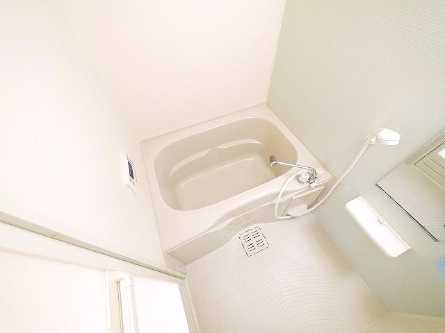 バス・シャワールーム　きれいなお風呂です