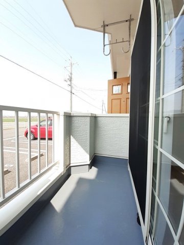 バルコニー　お洗濯にも便利なバルコニー付き