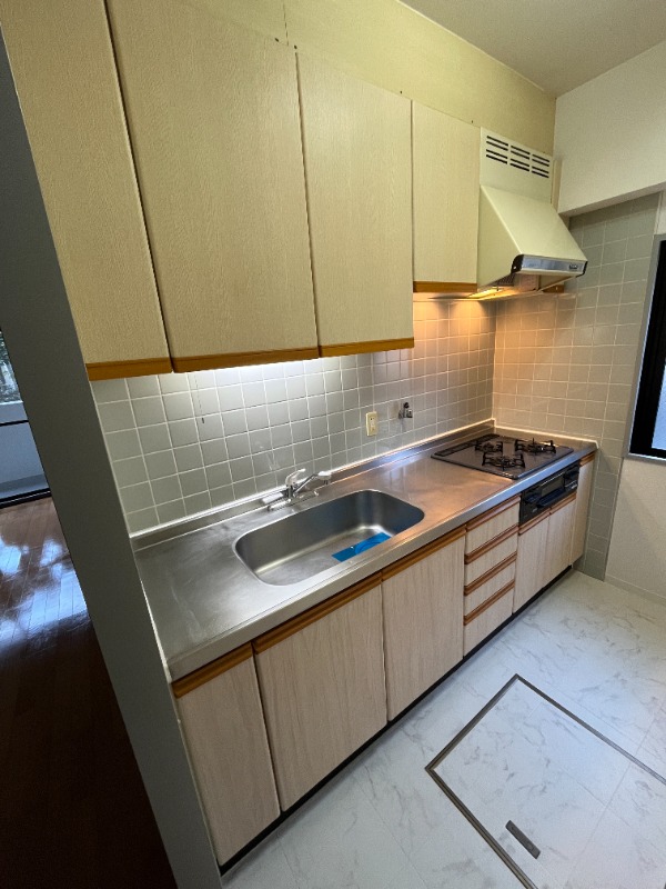 キッチン　グリル付き３口ガスコンロ♪