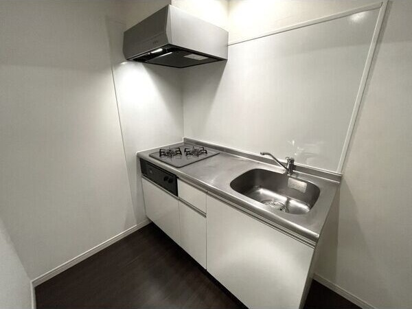 キッチン　※写真は同じマンションの違う部屋のものになります。