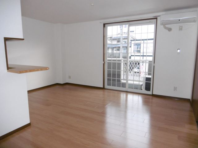 その他　エアコン付きです