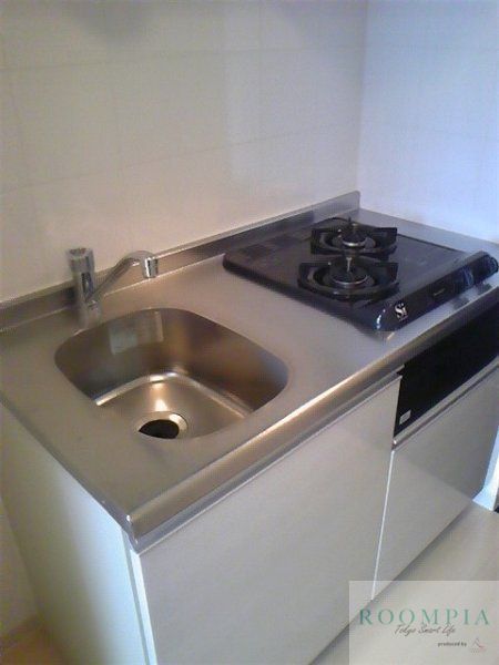 キッチン　※同タイプの別のお部屋です。