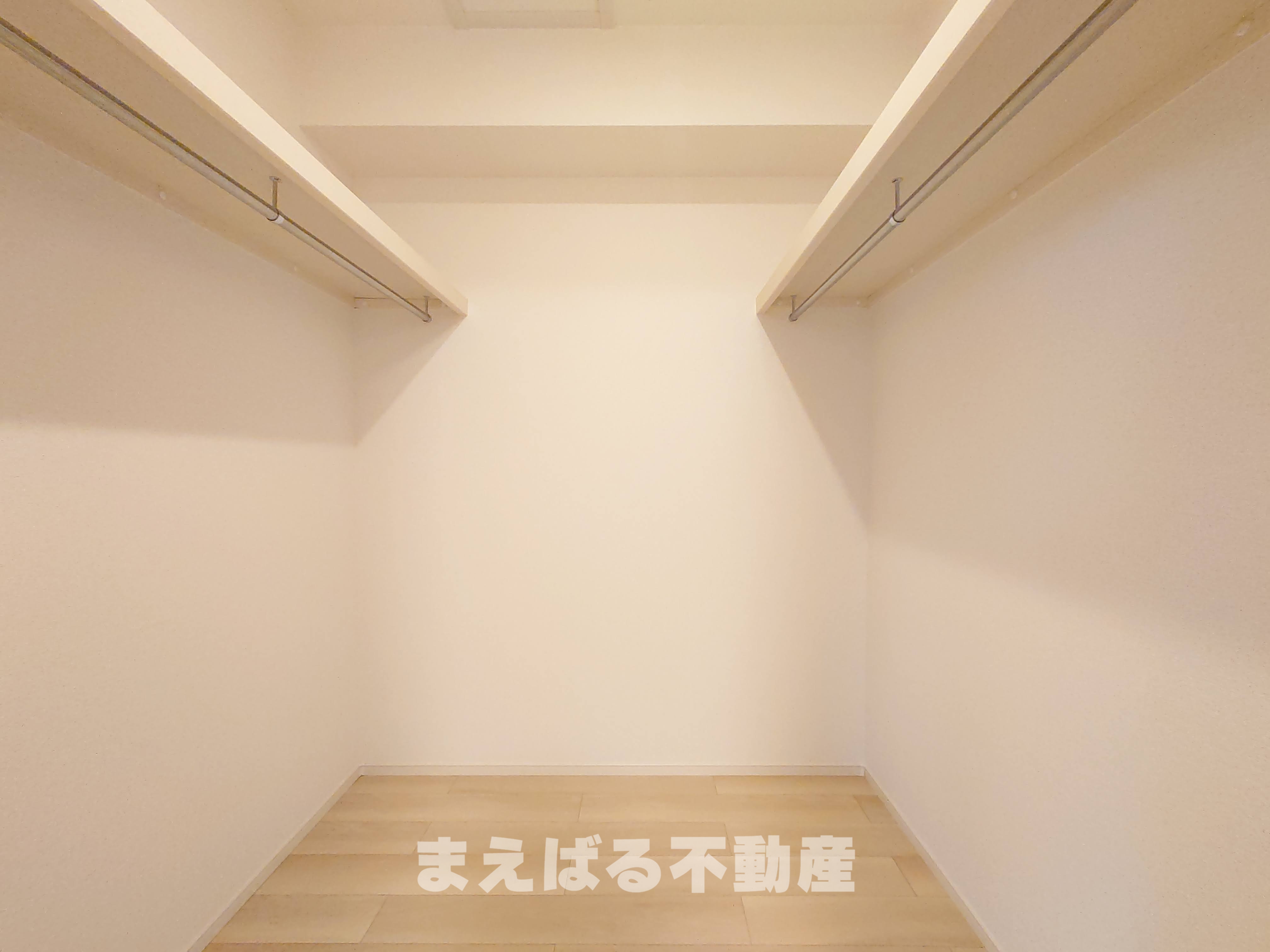 収納　ウォークインクローゼット