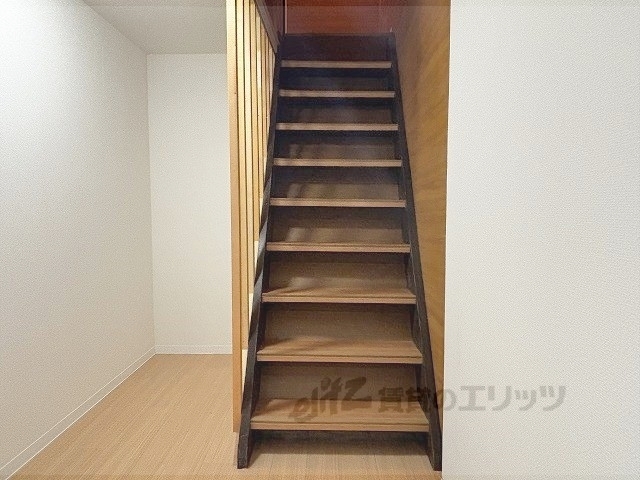 その他部屋・スペース　階段