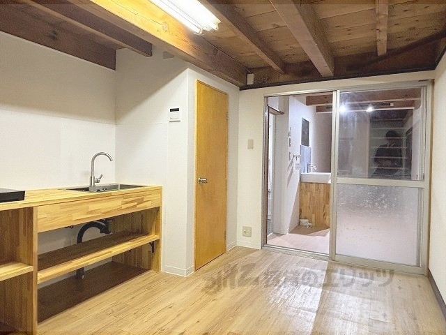 居室・リビング　洋室