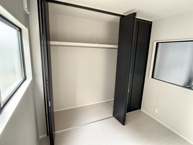 収納　掲載写真は同型モデルを掲載しており実際のお部屋と仕様等が異な